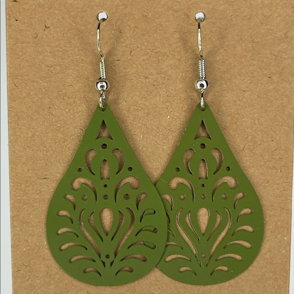 Delicate Brass Green Teardrop Dangle Earrings  Fashion Jewelry
